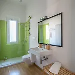 Bed and Breakfast Zip . Design In Φλωρεντία