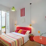 Bed and Breakfast Zip . Design In