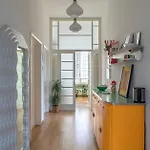 Bed and Breakfast Zip . Design In